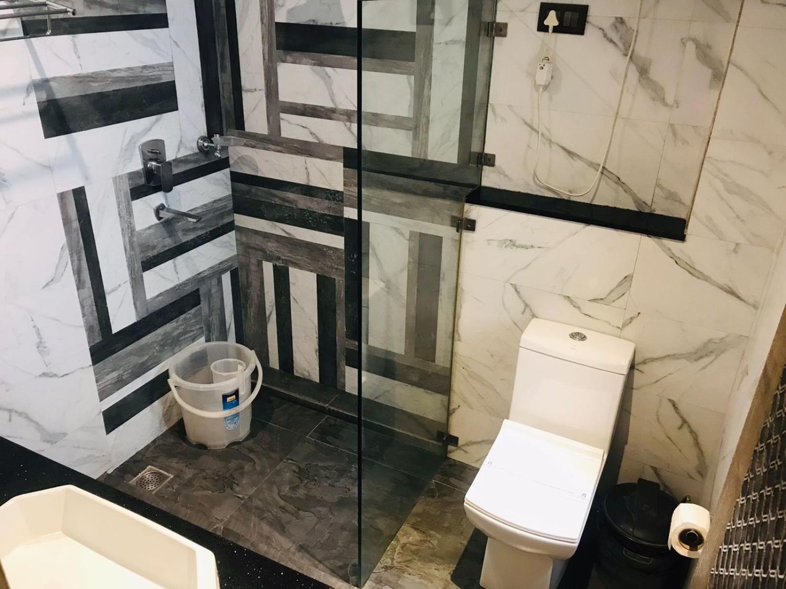 Pallavi International Hotel Kolkata